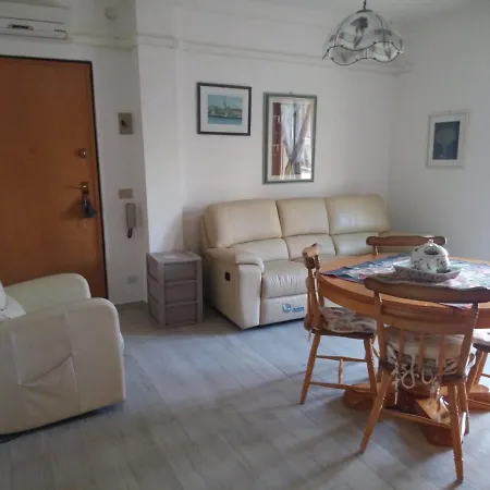 Casa Vacanze Fronte Mare Angioy Apartmán